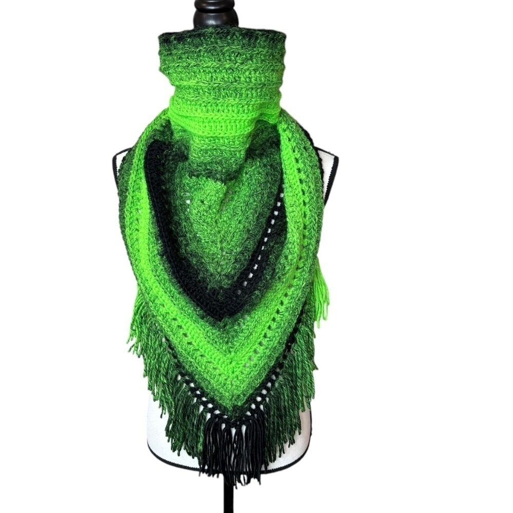 Handcrafted Crochet Cowl Neck Scarf With Fringe New Handmade by Seller Knit - Picture 3 of 16